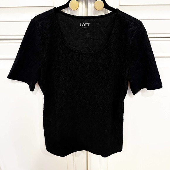 Ann Taylor LOFT Women’s Jacquard Textured Minimalist Capsule Short Sleeve Top - Picture 1 of 6